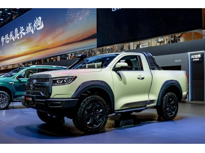 赛级皮卡V6火炮于成都车展正式预售 22.98万元